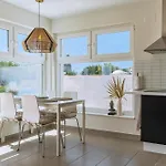 Villa Madrugada, Beachside Villa In Costabella