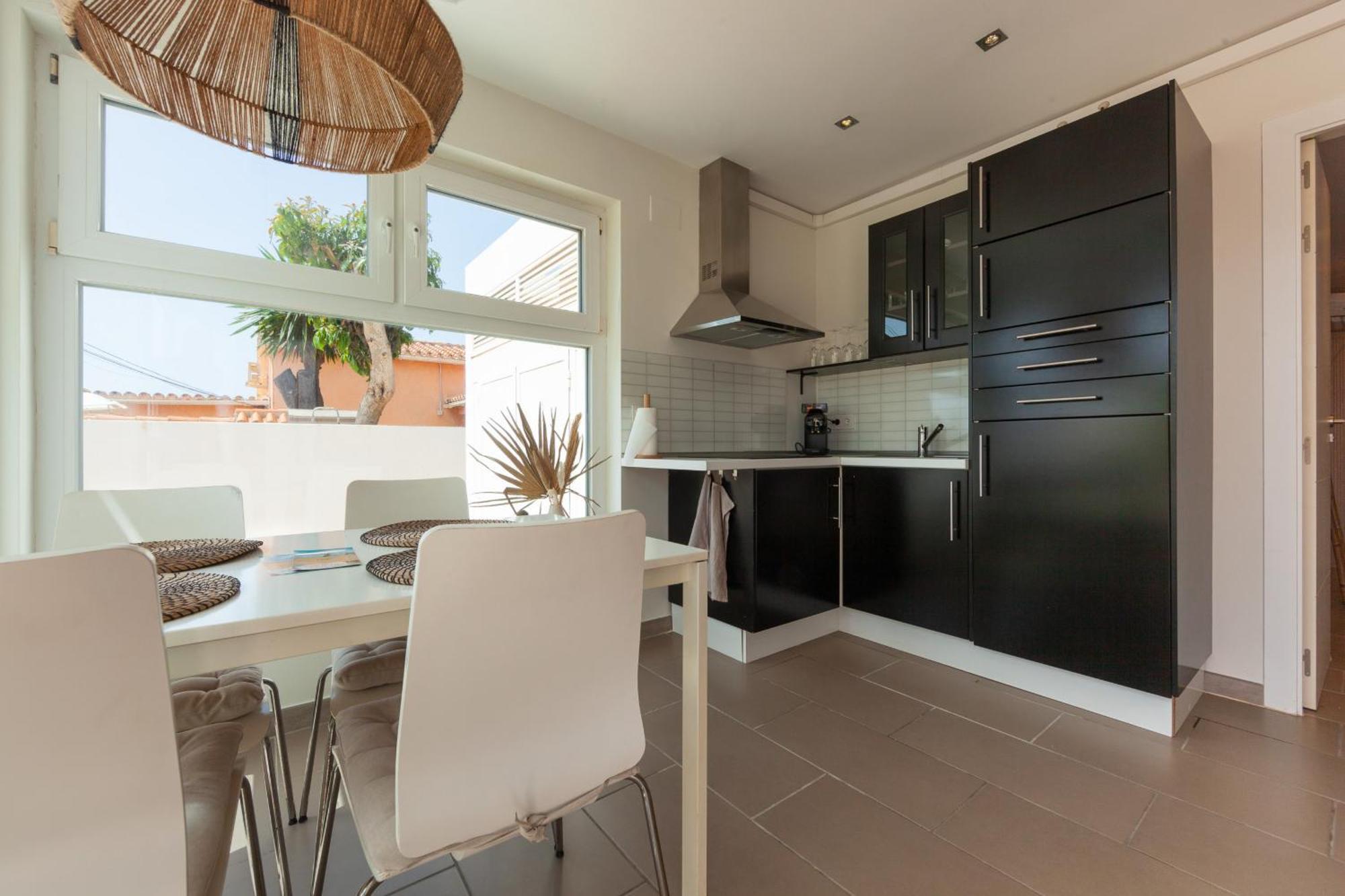 Madrugada, Beachside In Costabella Holiday home