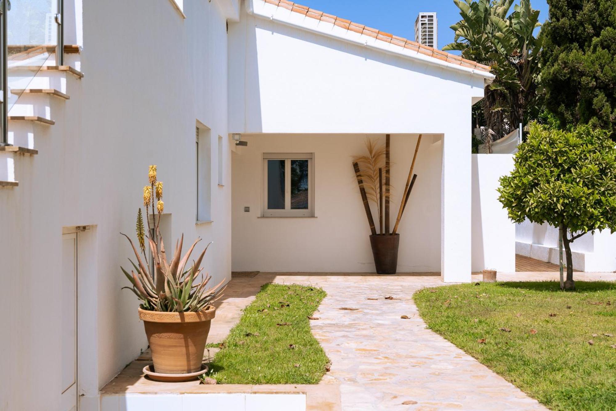 Holiday home Madrugada, Beachside In Costabella *