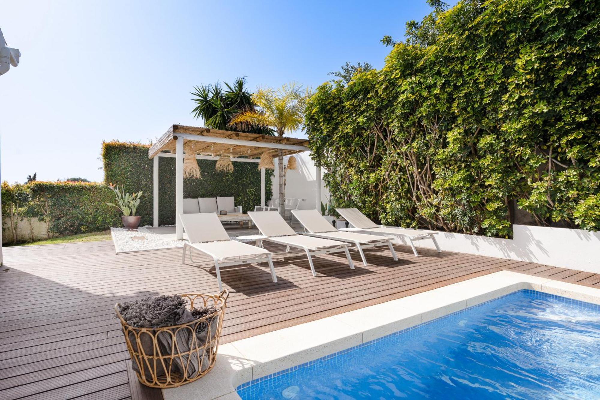 Madrugada, Beachside In Costabella Marbella